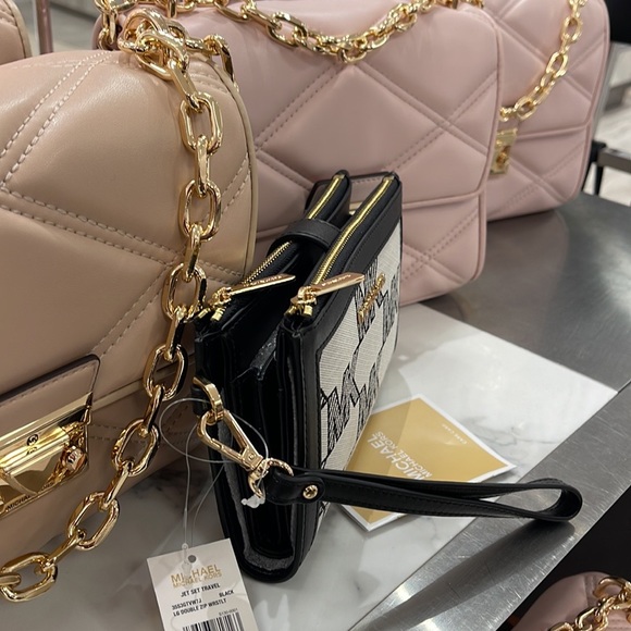 MICHAEL KORS JET SET TRAVEL 35S3GTVW7J LIGHT SAGE LG DOUBLE ZIP WRISTLET-WALLET- - Picture 5 of 16